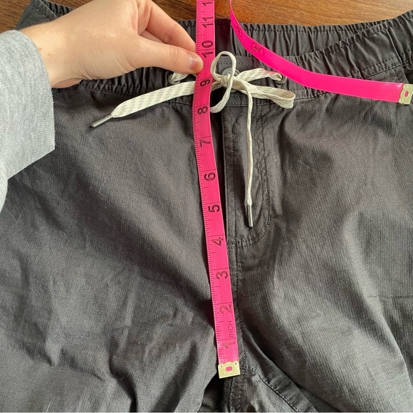 NWT Vuori Ripstop Pant Long Charcoal DuraTerra 2 way stretch Slim Fit Women’s XS - Picture 15 of 15